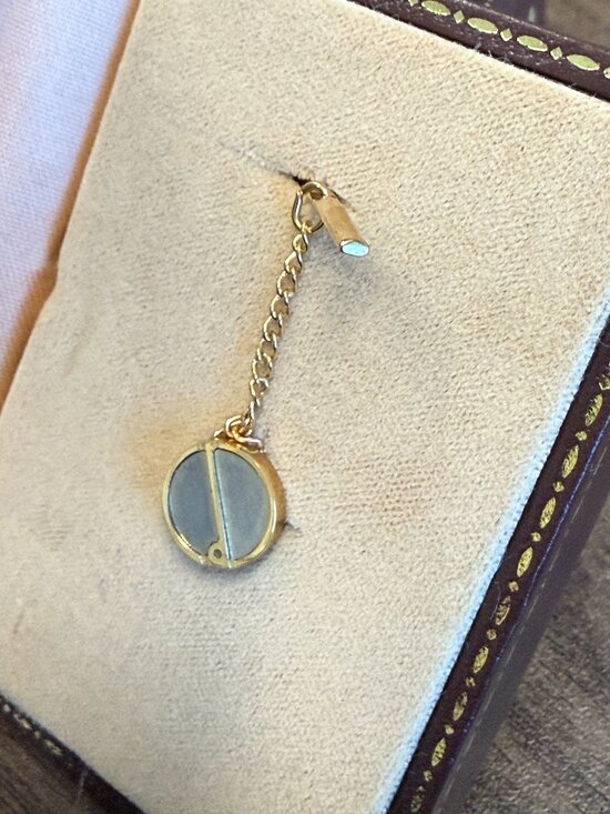 DUNHILL Other - Vintage DUNHILL Gold-Plated Tie Tack/Circular Design w Chain